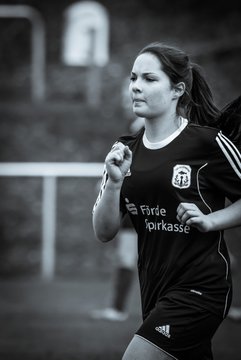 Bild 176 - wBJ SV Henstedt Ulzburg - TSV Sch�nberg : Ergebnis: 5:2